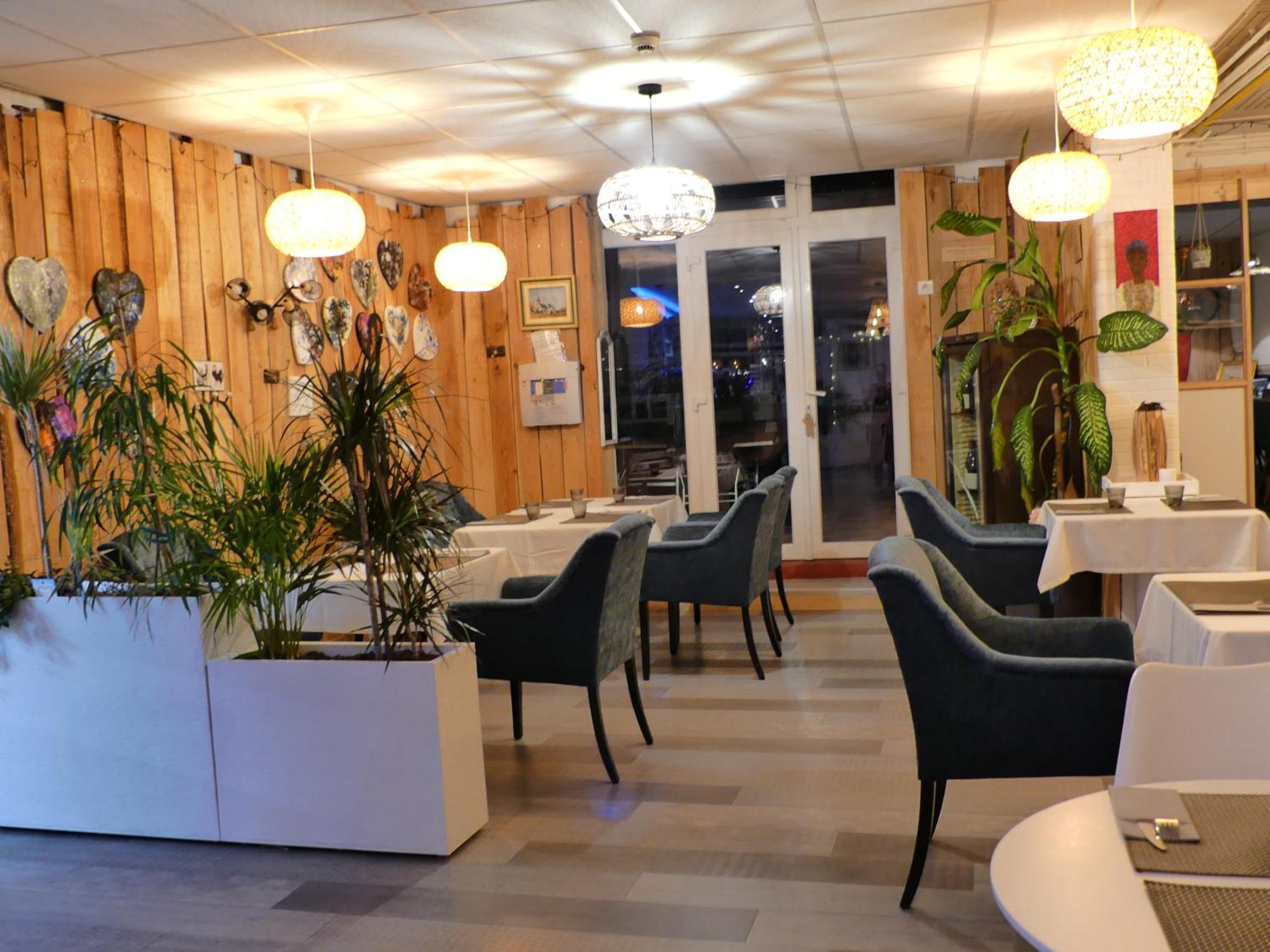 Hotel Le 9 En Cuisine Rabastens Exterior foto